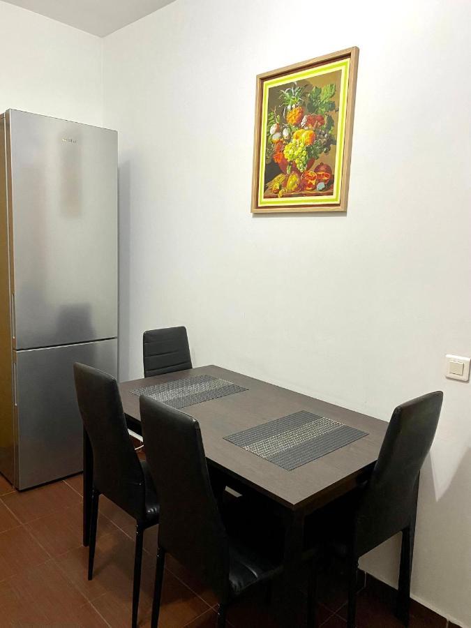 Sky Modern 1 Bedroom Apt W Free Parking Бухарест Экстерьер фото